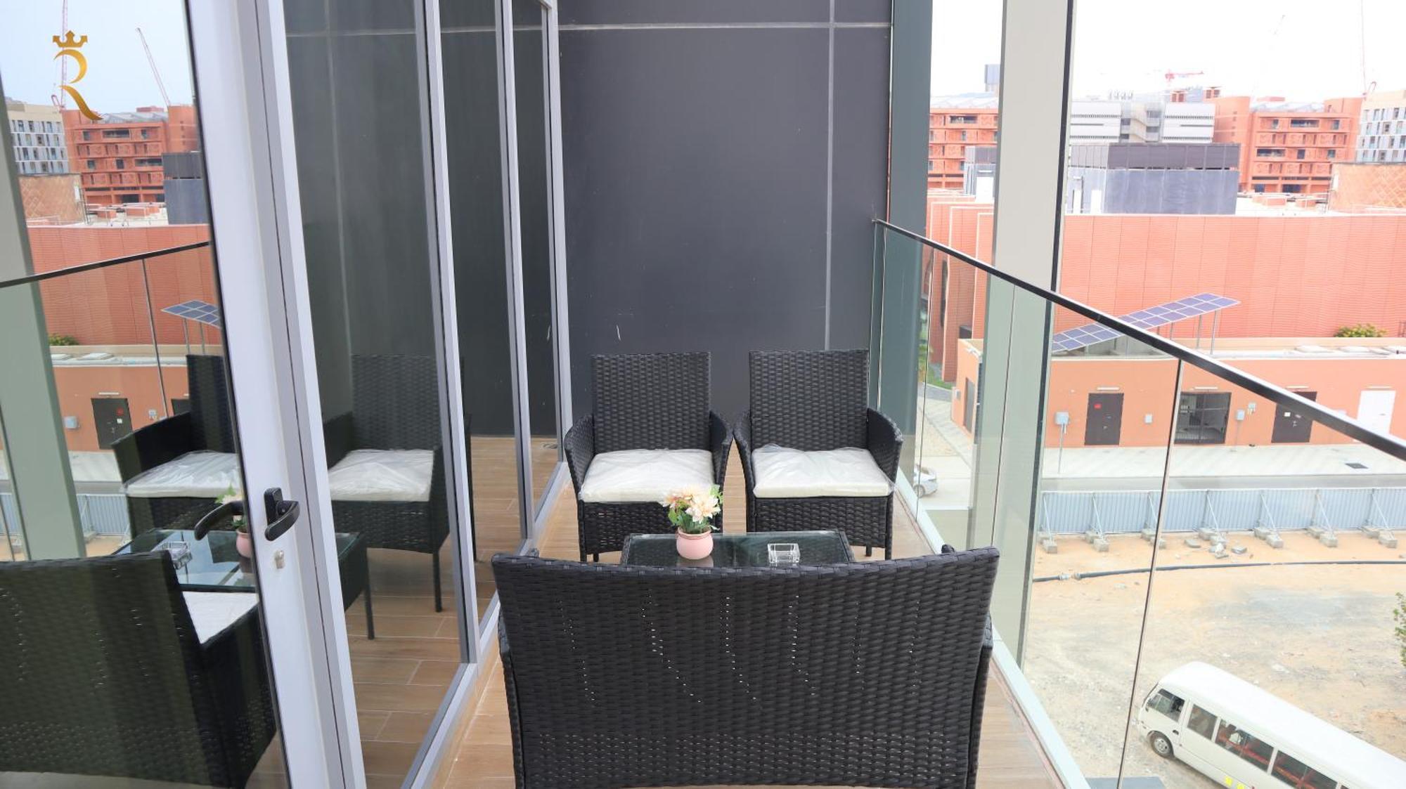 Apartment Duplex 2br Delight - Masdar *